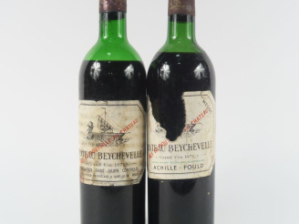 Vente aux enchères 2 BOUTEILLES CHÂTEAU BEYCHEVELLE ST JULIEN : 1 de 1971/EA 1 de 1973 BE