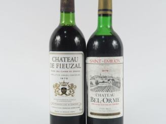 Vente aux enchères 2 BOUTEILLES : 1 CHÂTEAU DE FIEUZAL GCC GRAVES 1975 BG - 1 CHÂTEAU BEL