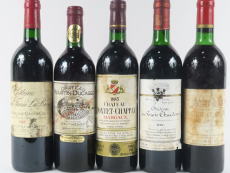 Vente aux enchères 5 BOUTEILLES : 1 CHÂTEAU GRAND FAURIE LA ROSE GC ST ÉMILION 1995 ET - 