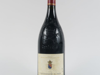 Vente aux enchères 1 MAGNUM CHÂTEAUNEUF DU PAPE DOMAINE RAYMOND USSEGLIO   FILS - 2009 - 