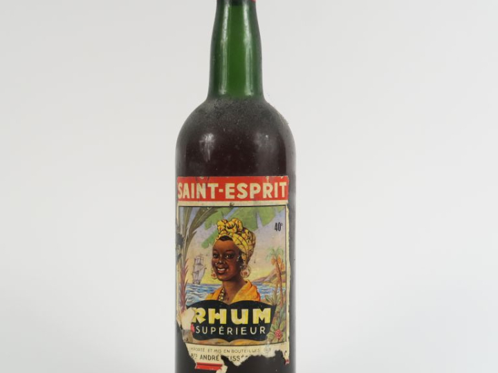 1 VIEILLE BOUTEILLE (1 L) RHUM SUPÉRIEUR SAINT ESPRIT - ELA/BS