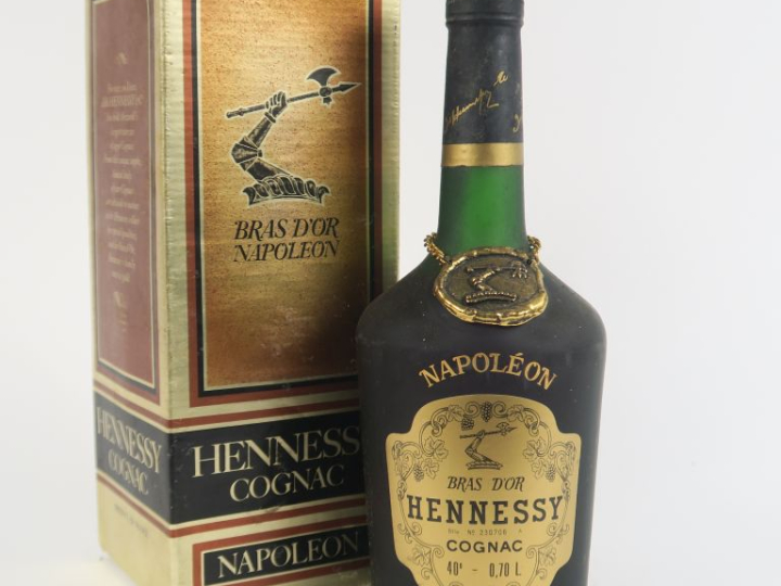 1 BOUTEILLE COGNAC HENNESSY 'BRAS D'OR' NAPOLÉON - COFFRET