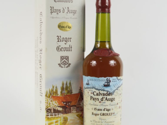 Vente aux enchères 1 BOUTEILLE CALVADOS ROGER GROULT '15 ANS' 41° - COFFRET