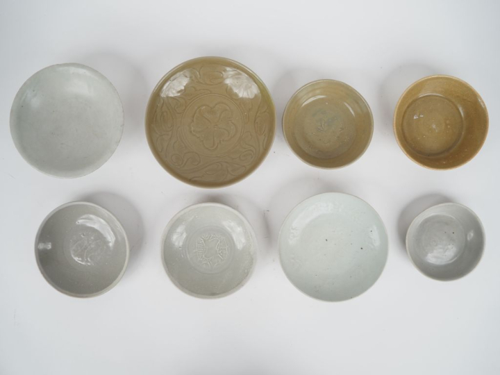 Chine, Annam du XVe au XVIIe siècle, 8 coupes et bols en céramique éma