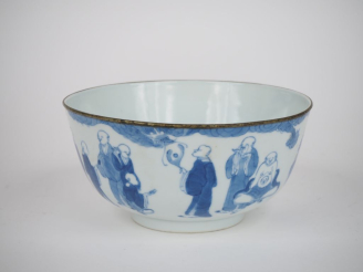 Vente aux enchères Vietnam, fin  XIXe siècle, Coupe en porcelaine bleu de Hué à décor de 