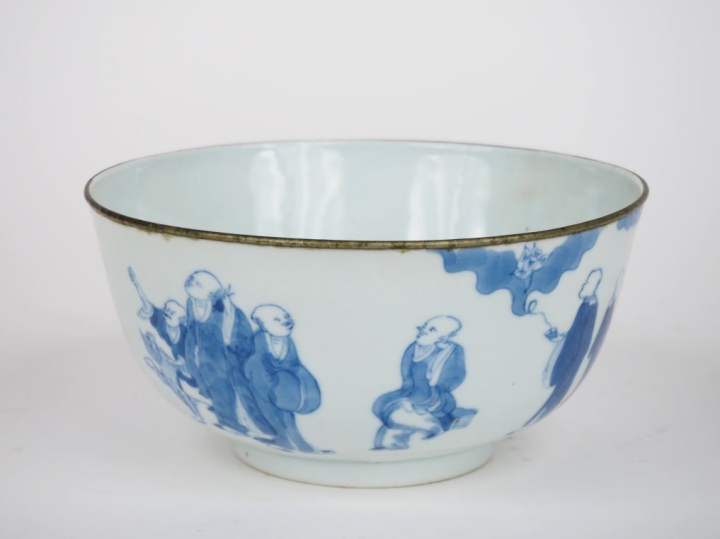 Vietnam, fin  XIXe siècle, Coupe en porcelaine bleu de Hué à décor de 