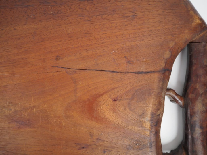 Vietnam, XXe siècle,  Important plateau à thé en bois , le pourtour et