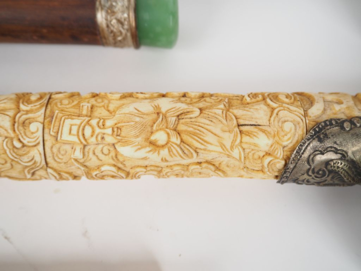 Indochine, XXe siècle, Lot comprenant cinq pipes à opium en bambou, le