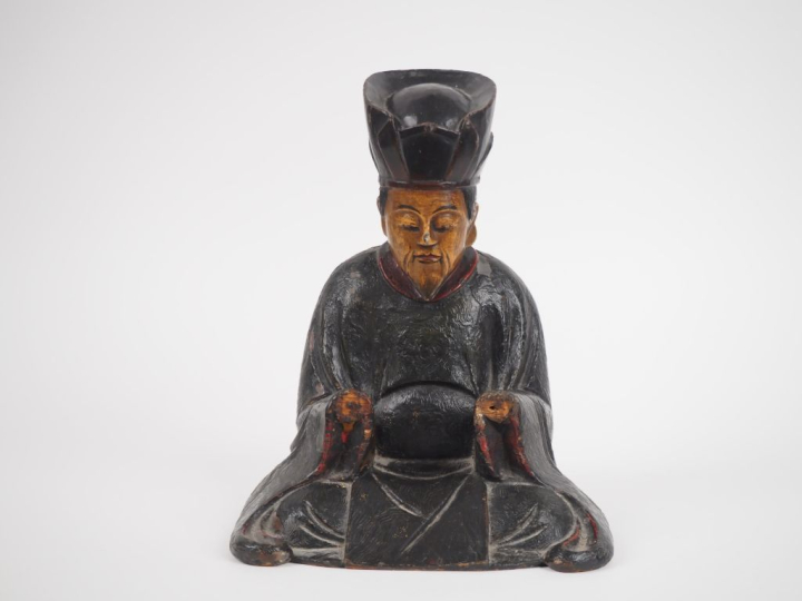 	Japon, fin de la période Edo,  Statuette en bois laqué noir représent