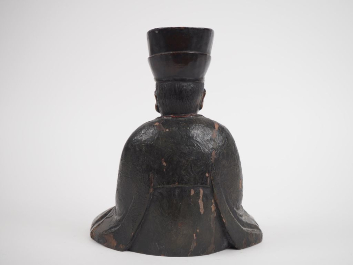 	Japon, fin de la période Edo,  Statuette en bois laqué noir représent