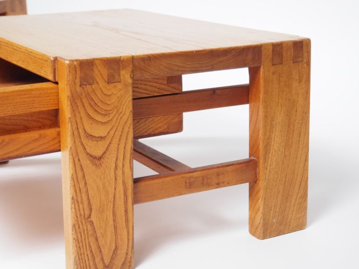 Pierre CHAPO.  Paire de chevets TO7A en orme. Dim. 26 x 55 x 34 cm.