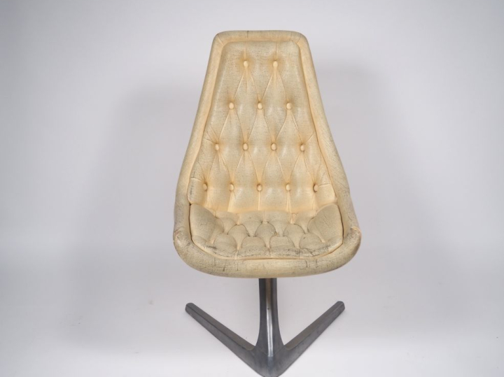 Vladimir KAGAN.  Fauteuil modèle "Star Trek" années 60. (usures, déchi