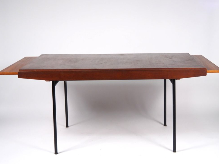 Alain RICHARD Pour Meubles TV. Table à allonges intégrée moderniste en