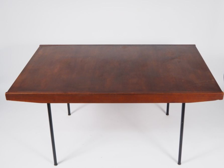 Alain RICHARD Pour Meubles TV. Table à allonges intégrée moderniste en