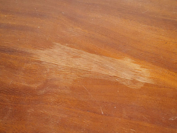 Table ronde de style Art Déco en acajou massif et placage d'acajou, gr