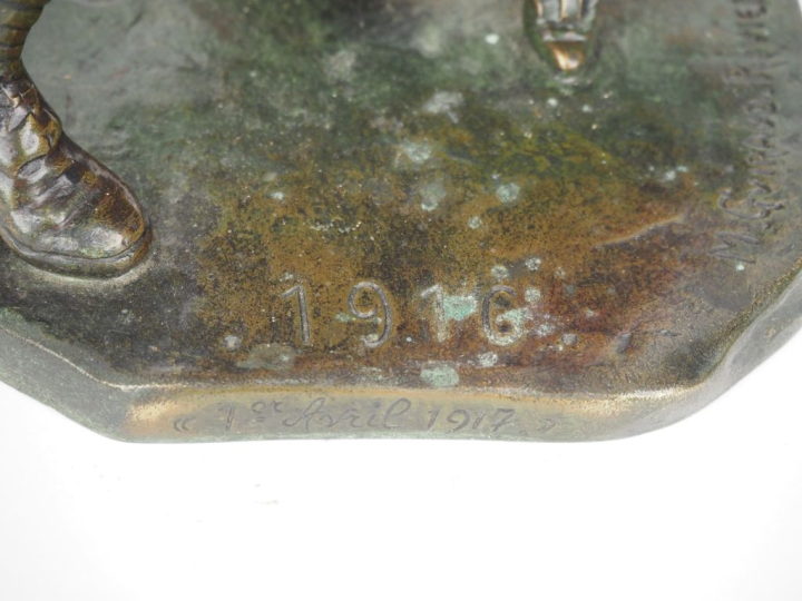 Maurice GUIRAUD-RIVIERE.  "Le baiser du poilu,le 1er avril 1917" Sculp