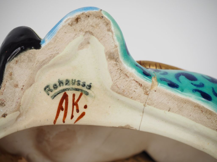 LONGWY.  Sujet en céramique polychrome "chinois assis".  (grands fels)