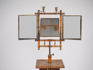 Vente aux enchères Miroir de toilette à crémaillère Napoléon III en bambou, miroir en try