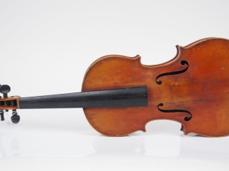 Vente aux enchères Violon fait par Nicolas Vuillaume Sainte Cécile des Thernes. Vers 1850