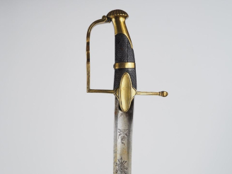 Vente aux enchères Sabre d’officier d’infanterie type 1800.  Poignée en bois quadrillé (f