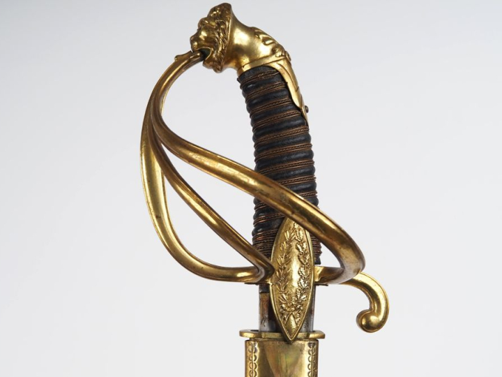 Sabre d’officier de cavalerie dans le goût du fourbisseur FOURNERA.  P