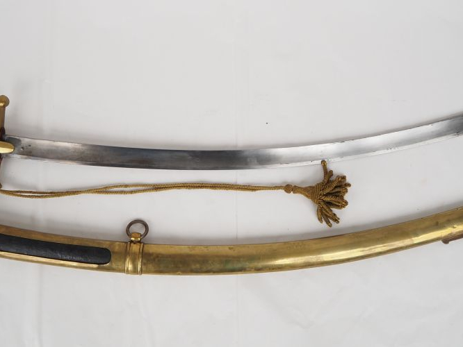 Sabre de chasseur à cheval de la Garde impériale.  Poignée recouverte 