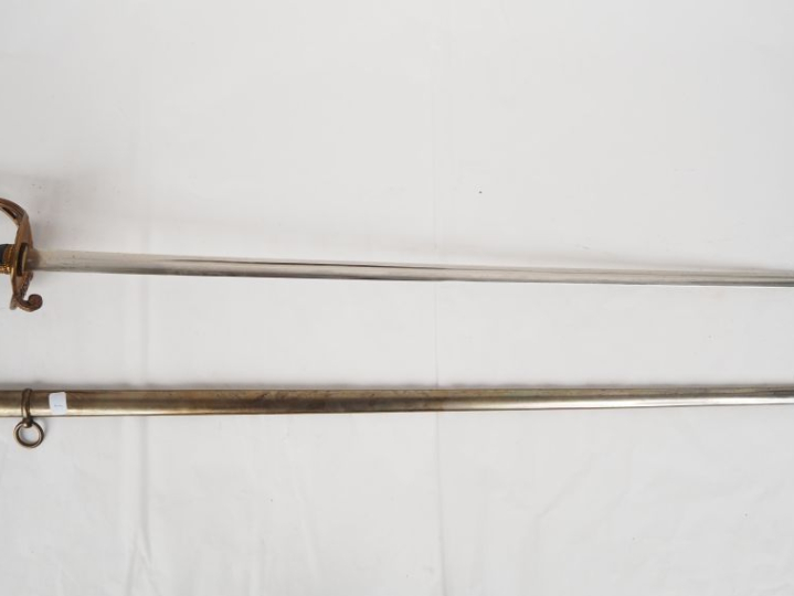 Sabre d’officier d’infanterie coloniale.  Poignée en corne avec filigr