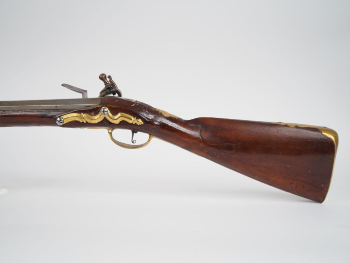 Tromblon de chasse à silex.  Canon rond, tromblonné à la bouche, à pan