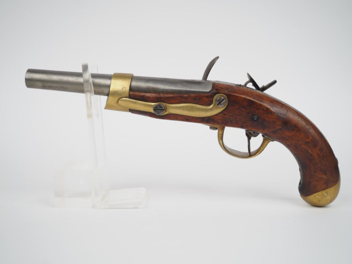 Pistolet d’arçon à silex modèle An XIII.  Platine signée « Manuf Imp d