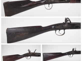 Vente aux enchères Ensemble de quatre fusils à silex dit « de traite » pour la décoration