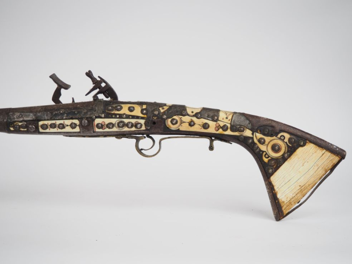 Grand fusil à silex d’Afrique du Nord dit « Moukalah »  Canon rond, à 
