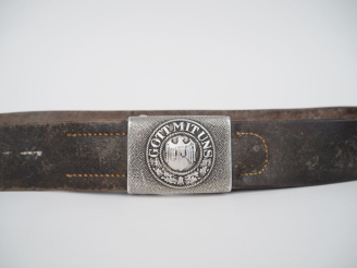 Vente aux enchères Ceinturon de soldat de l’armée de terre allemande (2e guerre mondiale)