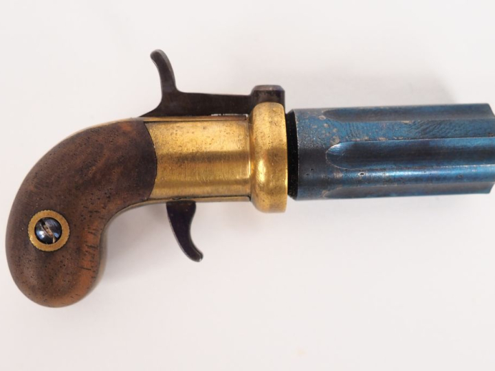 Revolver poivrière Pepperbox, à broche.  Bloc de six canons, bleuis. C