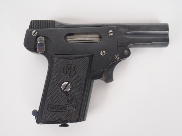 Pistolet automatique Kolibri, calibre 2,7 mm.  Finition bronzée et ble