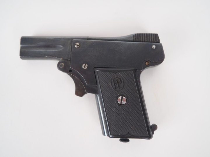 Pistolet automatique Kolibri, calibre 2,7 mm.  Finition bronzée et ble