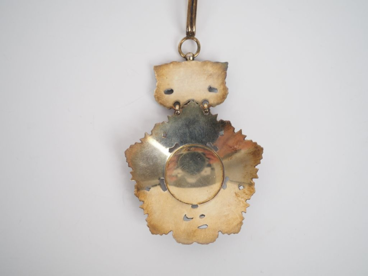 VIETNAM  ORDRE NATIONAL  Etoile de commandeur en vermeil et émail (écl