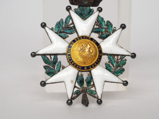 Vente aux enchères FRANCE  ORDRE DE LA LEGION D’HONNEUR  Etoile de chevalier d’époque Res