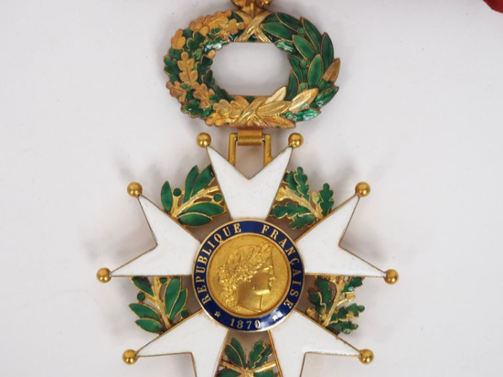 FRANCE  ORDRE DE LA LEGION D’HONNEUR  Etoile de commandeur d’époque II