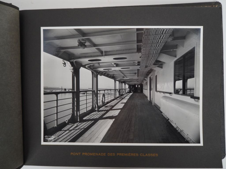 Carnet de photographies de la Compagnie Nationale Paquet sur le navire