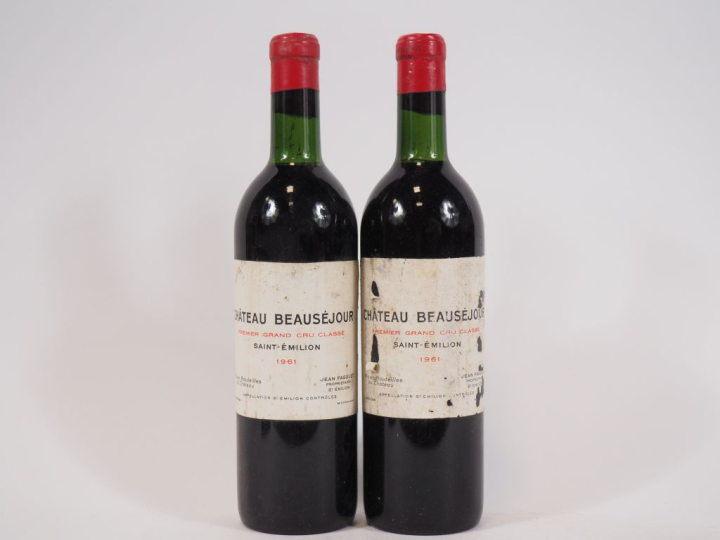 2 BOUTEILLES CHÂTEAU BEAUSÉJOUR 1er GCC ST EMILION - 1961 - BG/BOUCHON