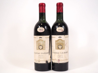 Vente aux enchères 2 BOUTEILLES CHÂTEAU LA BARIE BORDEAUX - 1962 - HEP/EA