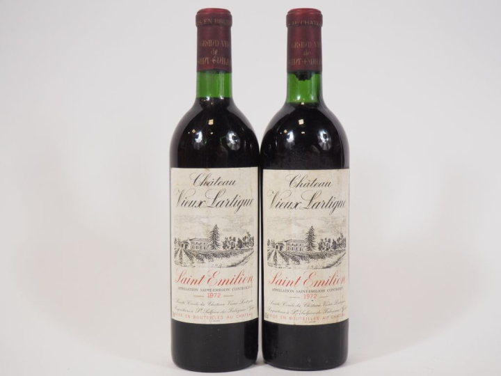 2 BOUTEILLES CHÂTEAU VIEUX LARTIGUE ST EMILION - 1972 - 1 BG/BLS