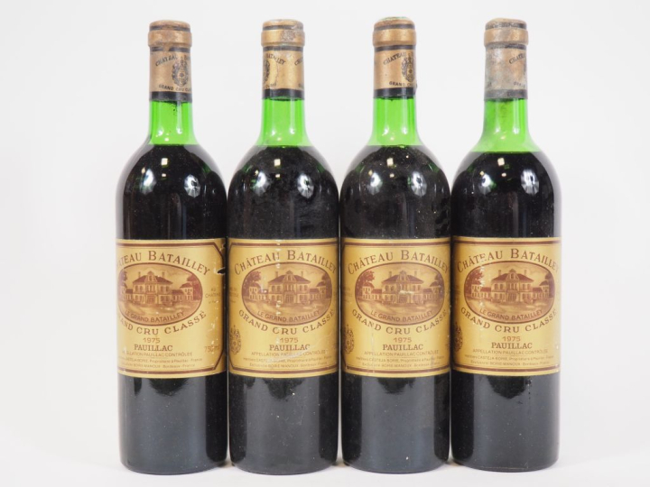 4 BOUTEILLES CHÂTEAU BATAILLEY GCC PAUILLAC - 1975 - 3 LB/1 MEP-HEP