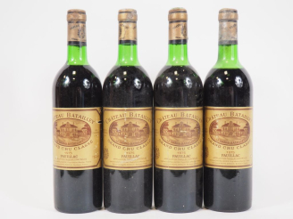 Vente aux enchères 4 BOUTEILLES CHÂTEAU BATAILLEY GCC PAUILLAC - 1975 - 3 LB/1 MEP-HEP