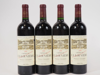 Vente aux enchères 4 BOUTEILLES CHÂTEAU LA LOUVIÈRE GRAVES - 1999 - 1 ETLA
