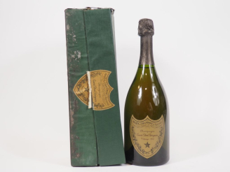 Vente aux enchères 1 BOUTEILLE CHAMPAGNE DOM PÉRIGNON - 1976 - 0,5 CM SOUS LA COIFFE/COFF