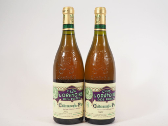 Vente aux enchères 2 BOUTEILLES CHÂTEAUNEUF DU PAPE BLANC CLOS DE L'ORATOIRE DES PAPES - 