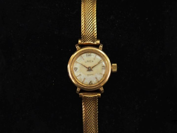 LAICA Montre bracelet de dame, boitier et bracelet en or jaune 750.  C
