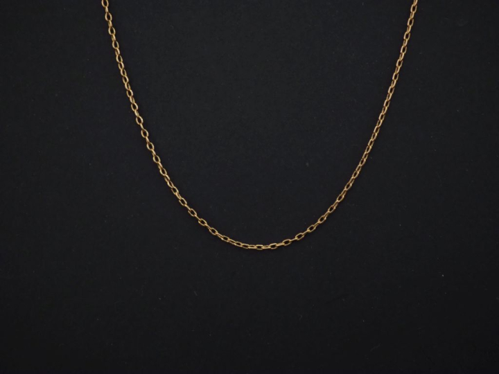 Chaine en or jaune 750, maille forçat.  Long. 55 cm Poids. 2,90 g  (fe