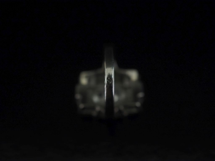 Bague de style Art déco en or blanc 750, sertie de huit diamants taill